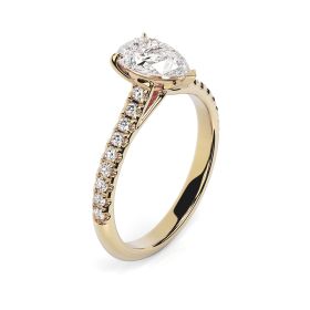 Florence Scallop 18ct Yellow Gold Engagement Ring Pear